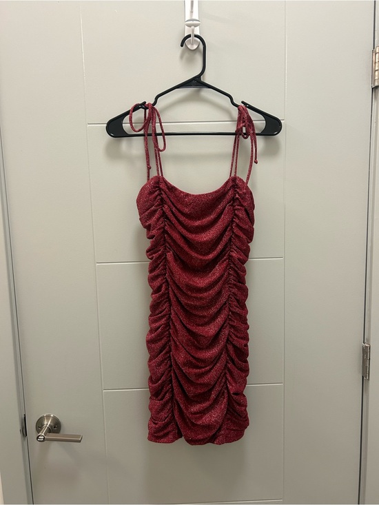 Jump Dresses & Skirts - Jump Apparel Glitter Ruched Bodycon Mini Dress Women’s L Red Party Homecoming